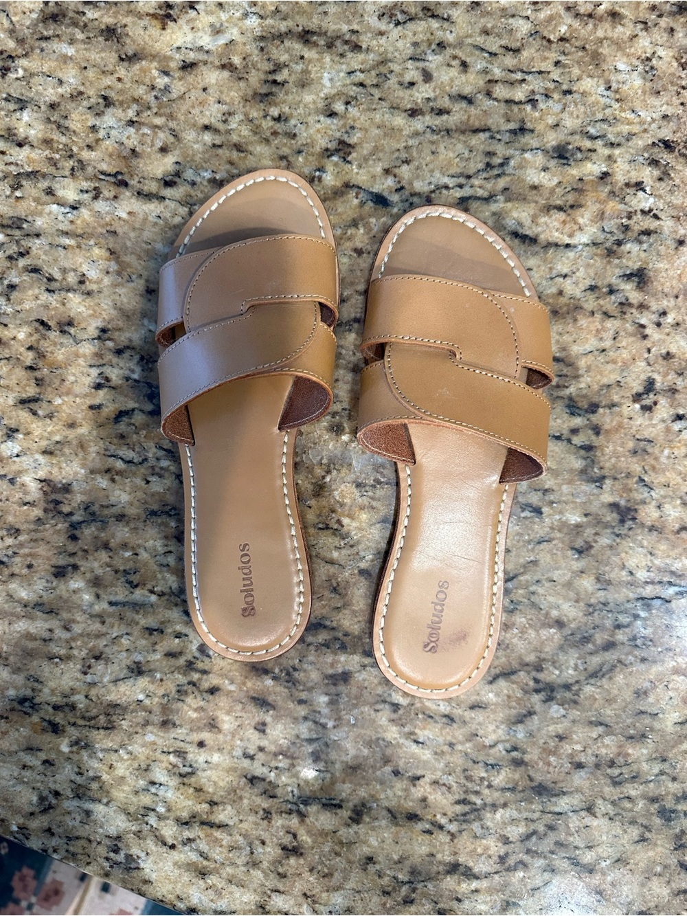 PERFECT TAN LEATHER SOLUDOS SLIDD SANDALS 8 WOW